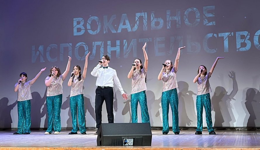 Студия эстрадного вокала "Молодежка" на  Байкальском Международном Арт фестивале - конкурсе Виват талант стала дважды лауреатами 2 степени.