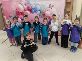  Тёплое творческое занятие — «Я любимой мамочке подарю цветы». 