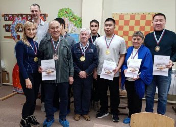 Чемпионат Молодёжного МО по шашкам и ноябрьский розыгрыш Кубка Молодёжного МО по шахматам